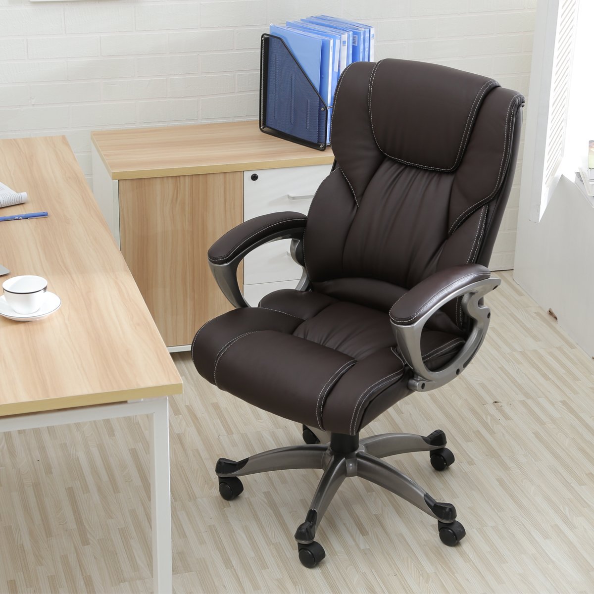 Mykas Ergonomic Leather Executive Office Chair High Back Computer Chair With Upholstered Armrest 